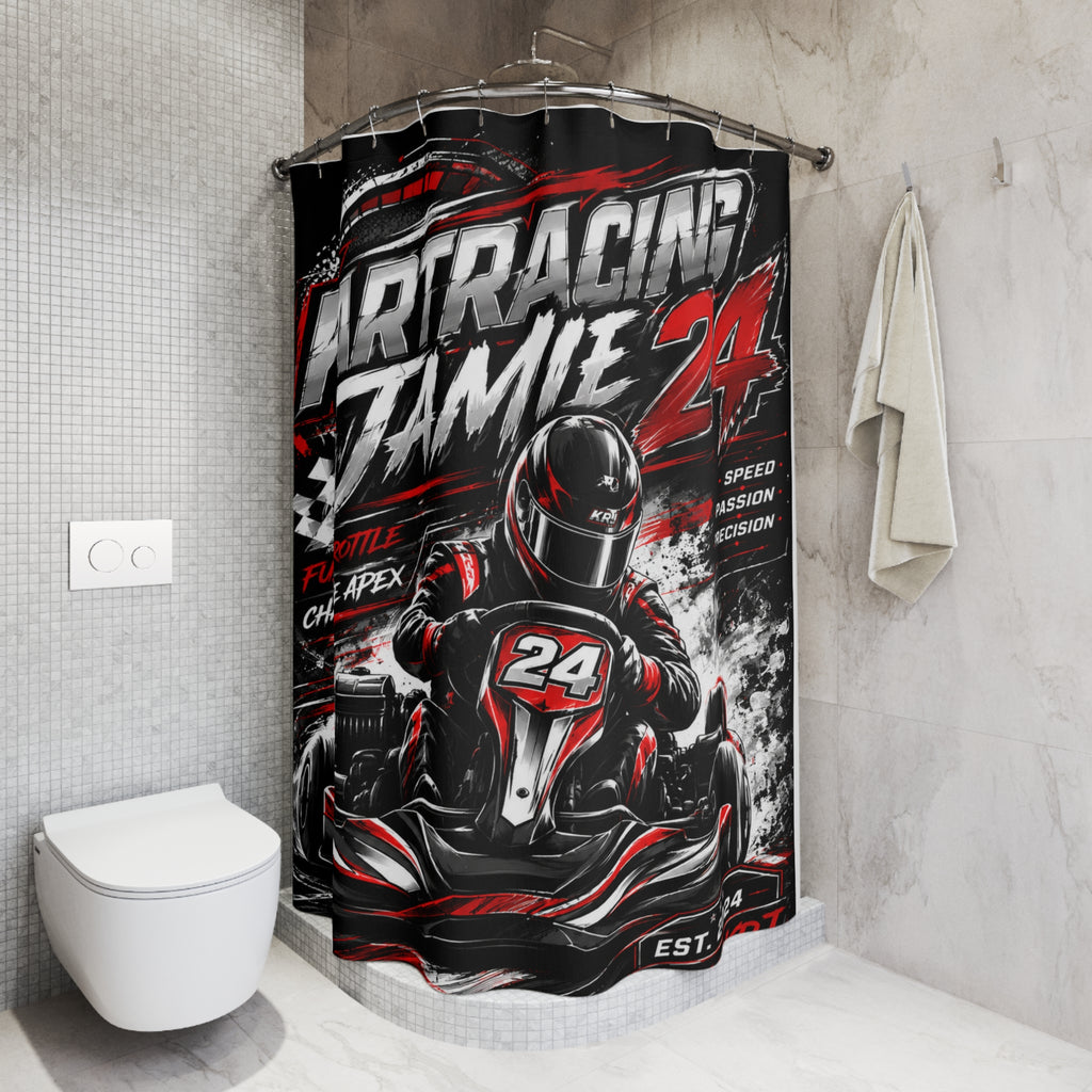 Kart Racing Shower Curtain mit dynamischem Design und Kartfahrer Nummer 24 in kräftigen Farben für Badezimmerdekoration.