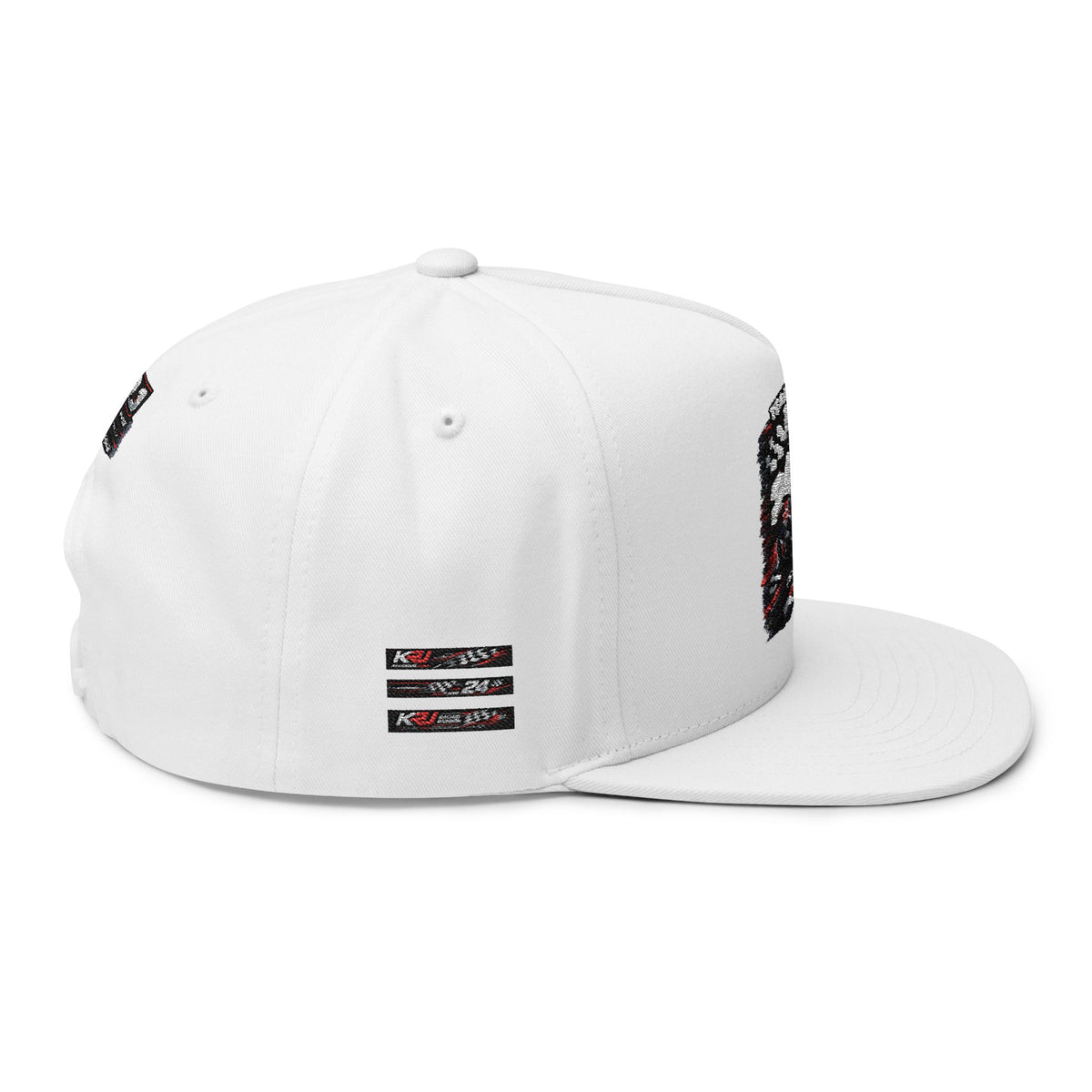 Racing Team 24 Embroidered Snapback Cap | Flat Bill Hat Ansicht von der Seite, weiß mit gesticktem Logo.